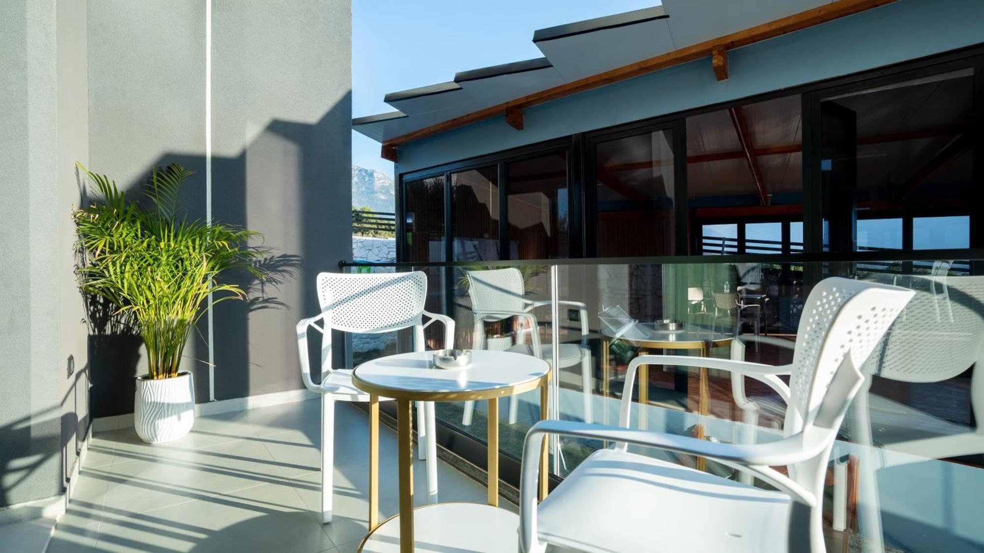 Sea Queen Luxury Hotel Радима Экстерьер фото