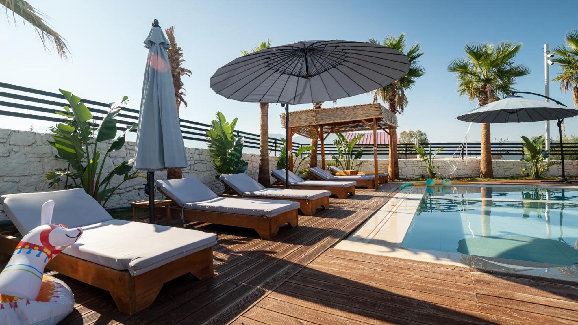 Sea Queen Luxury Hotel Радима Экстерьер фото